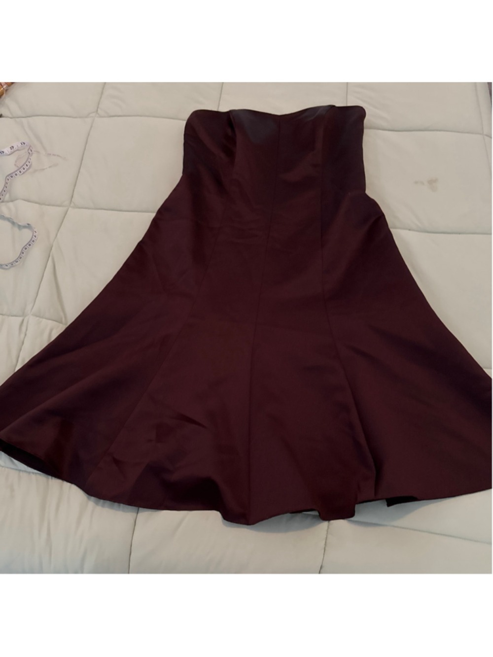 #0251 - Women's David's Bridal Burgundy Strapless Wedding Dress Size 8